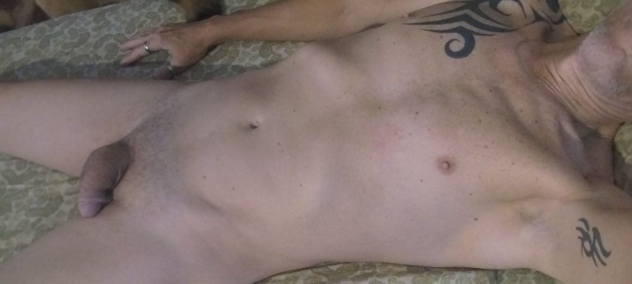 Sumiso obediente con el culo roto. Pedid lo que queráis de él. #3vpTH5DO