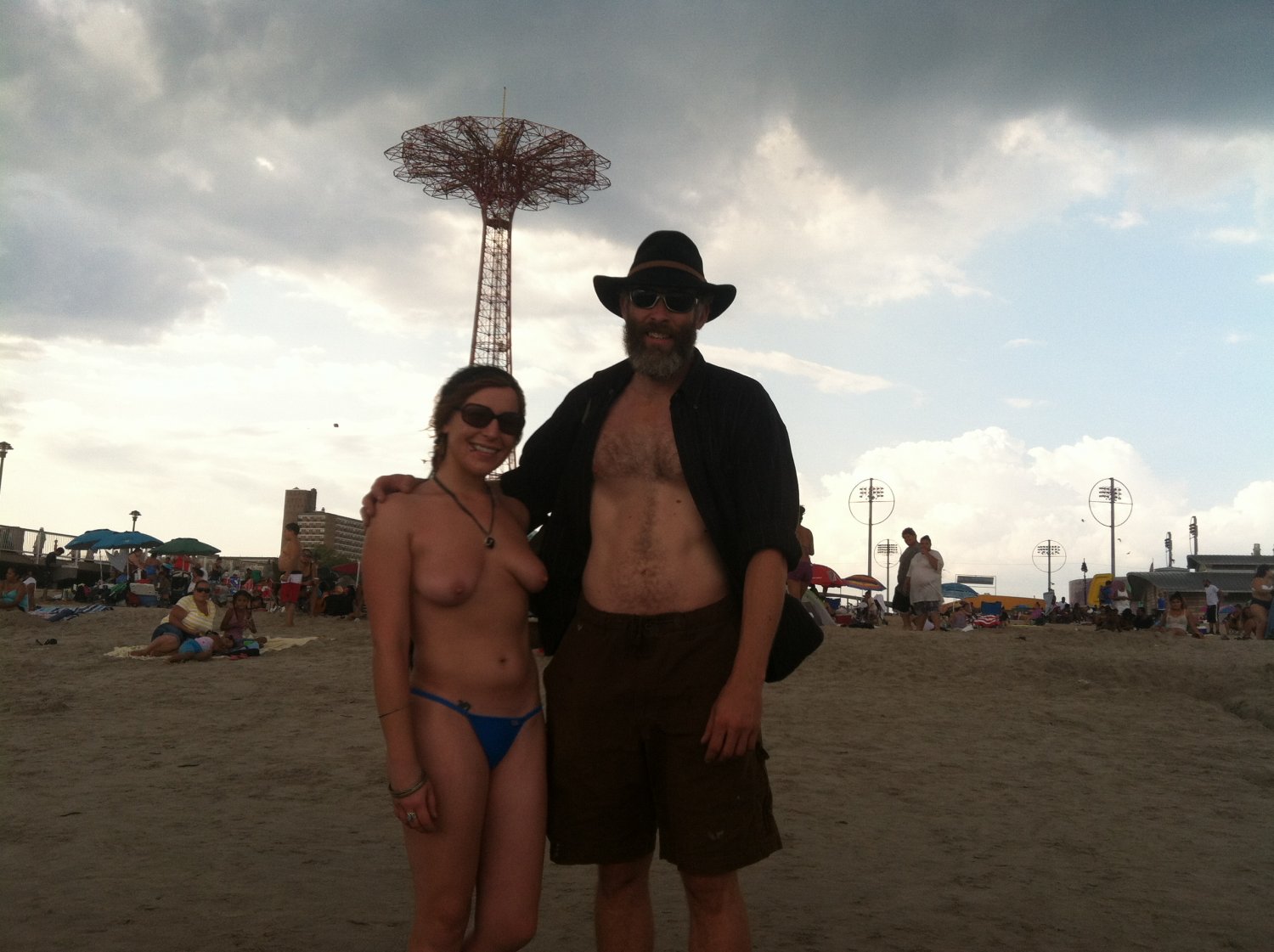 tits out public #R519qD63