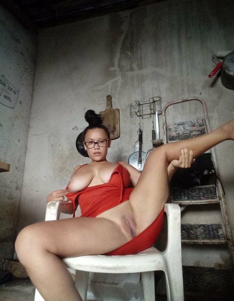 Favela #HNhrjk9I