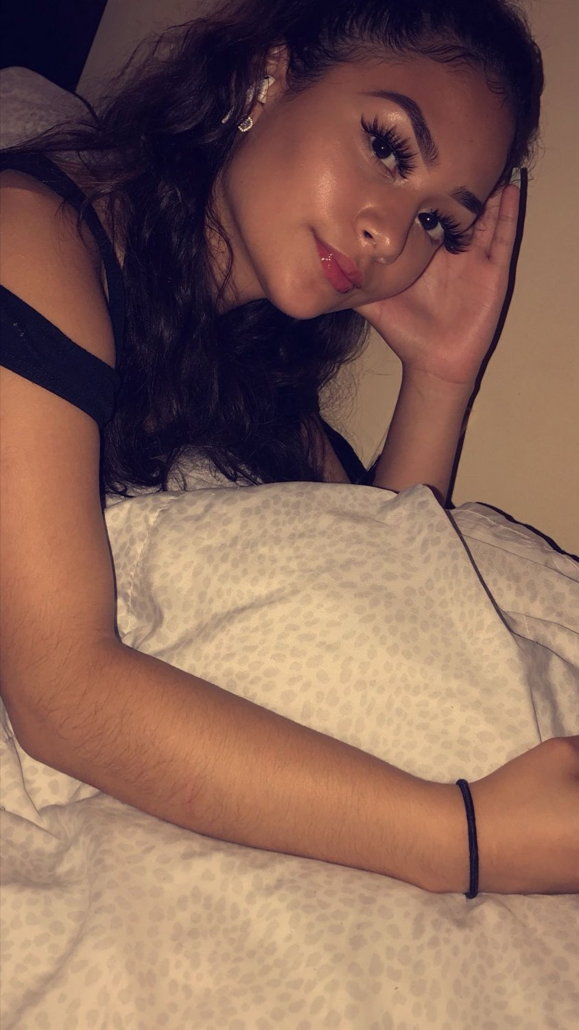 (Anal Gaping) Sofia Flores petite af 4’10 latina first time stretching open her tight teen asshole #PpubKao8