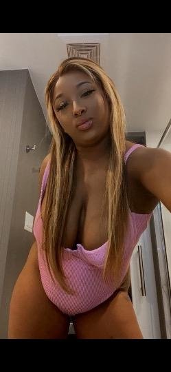 Big boobies_from the island with head wet juicy box #FPc72VKx