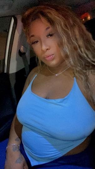 Big boobies_from the island with head wet juicy box #JY7TqToN