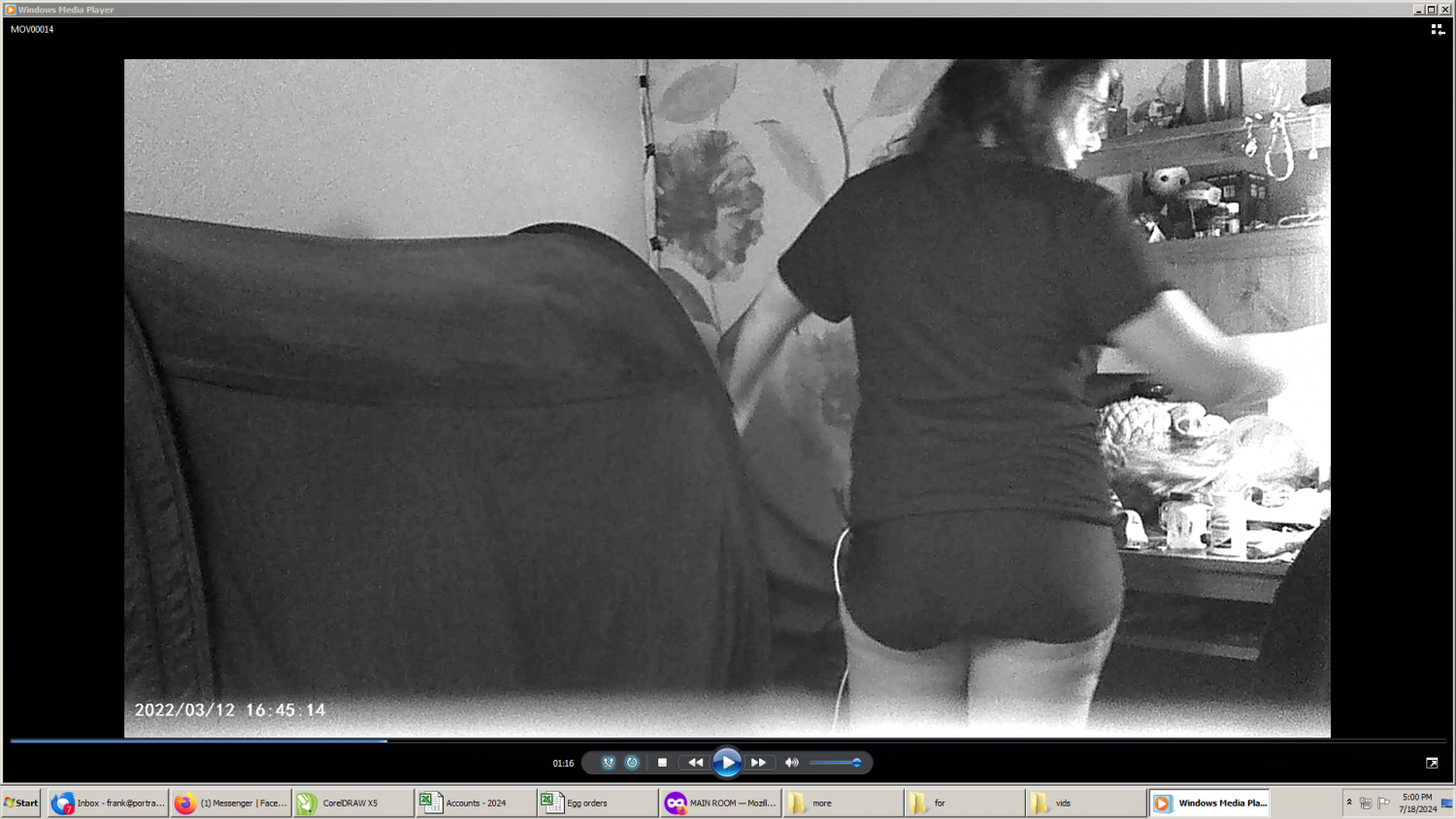Ariel and "friend" #vRsG3qRc