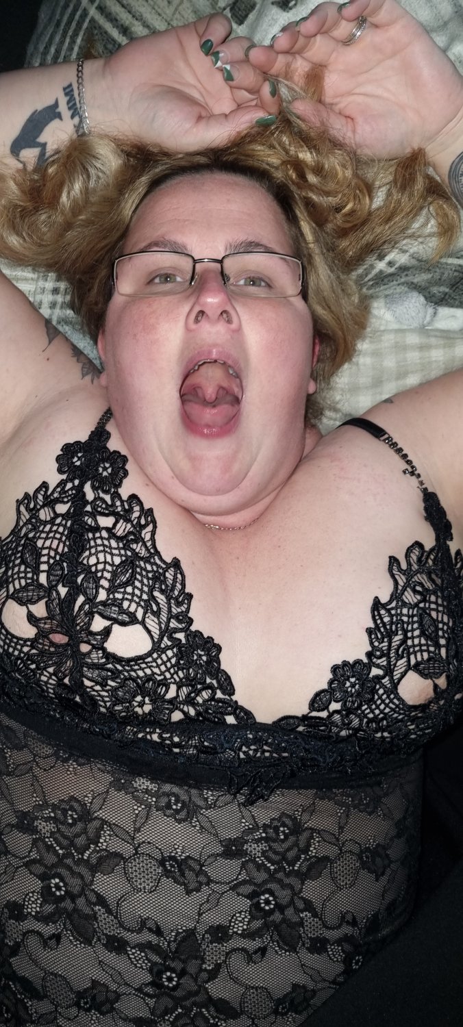 UK BBW wife Lauren submitted #5Owg7jjX