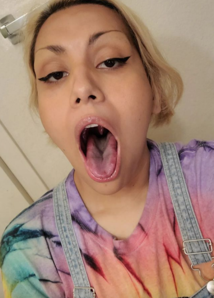 Long.tongue-deep.throats+555 #TZNFCgPF