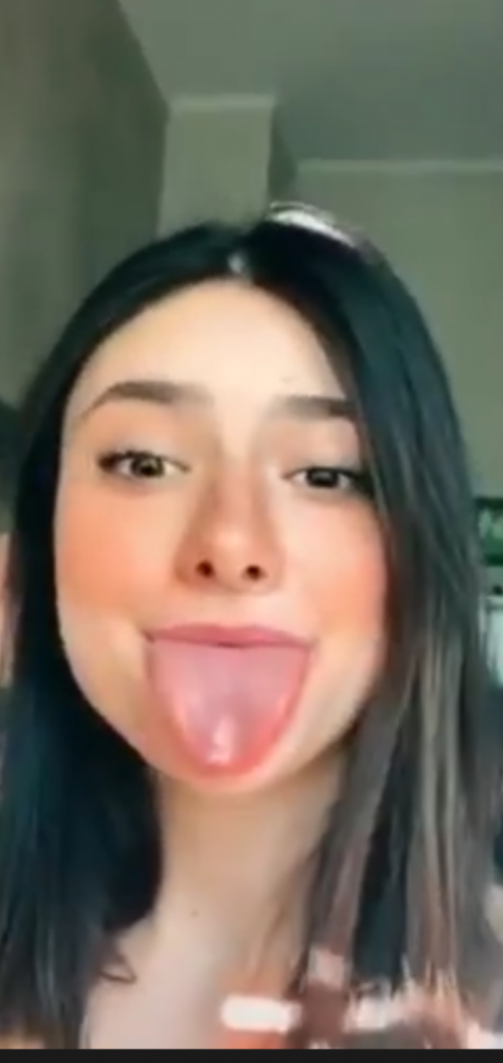 Long.tongue-deep.throats+555 #b7YsOpbl