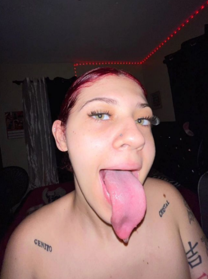 Long.tongue-deep.throats+555 #jzybwmPe