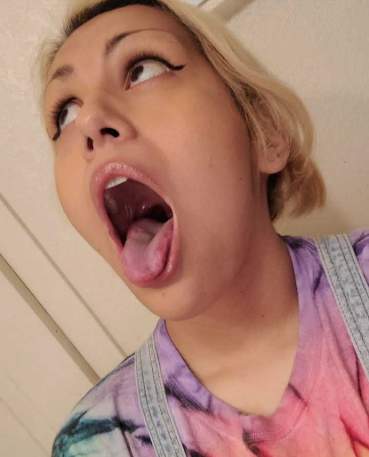 Long.tongue-deep.throats+555 #si2Wyfg9