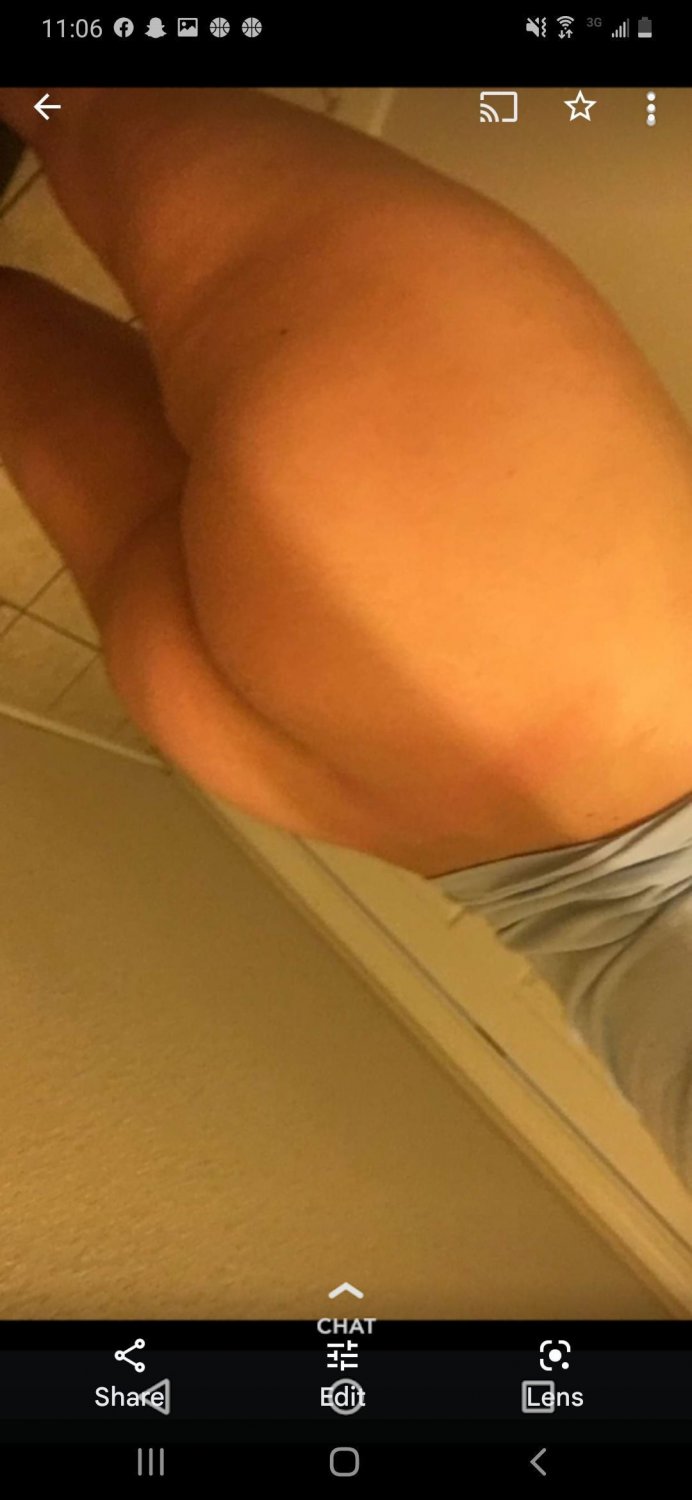 Anna - fatty slut shared by her cuck boyfriend. His snap is ssblsty. 10 repost = his sis #SINjGJ68