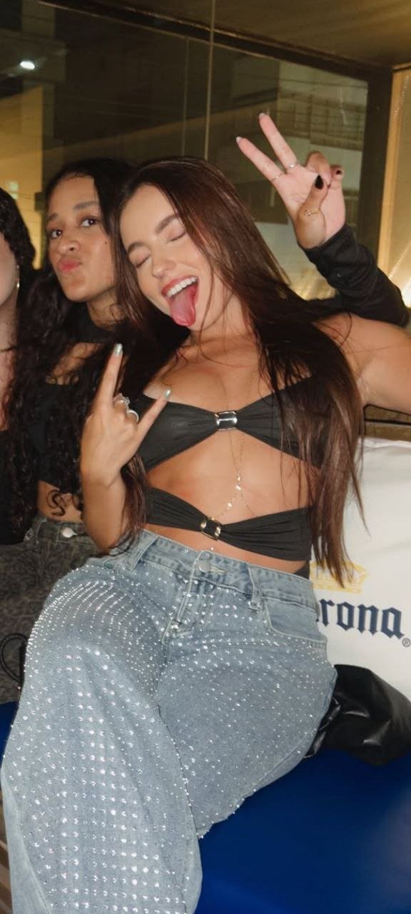 Dandara Schmidt #Np5ajS3x