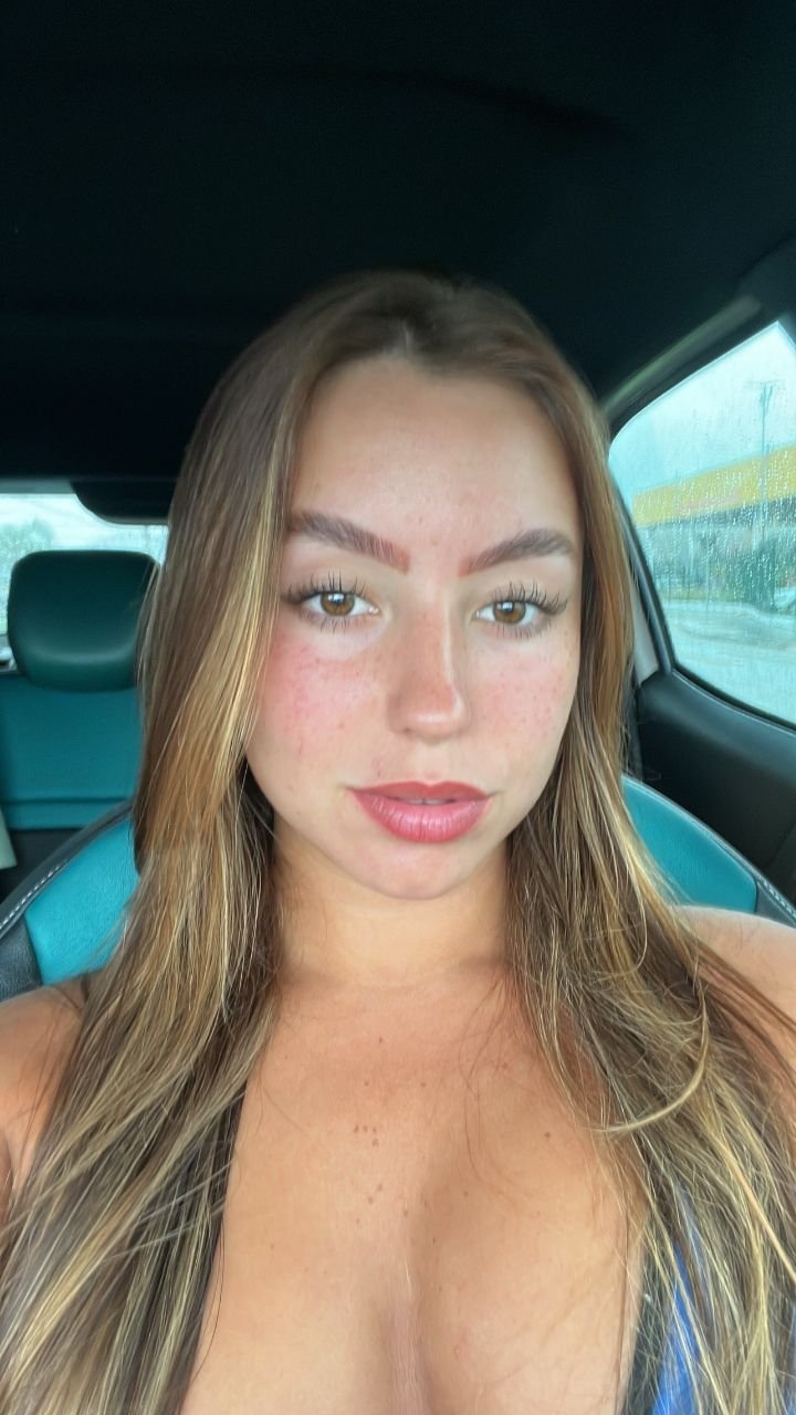 Dandara Schmidt #o5WcsvMf